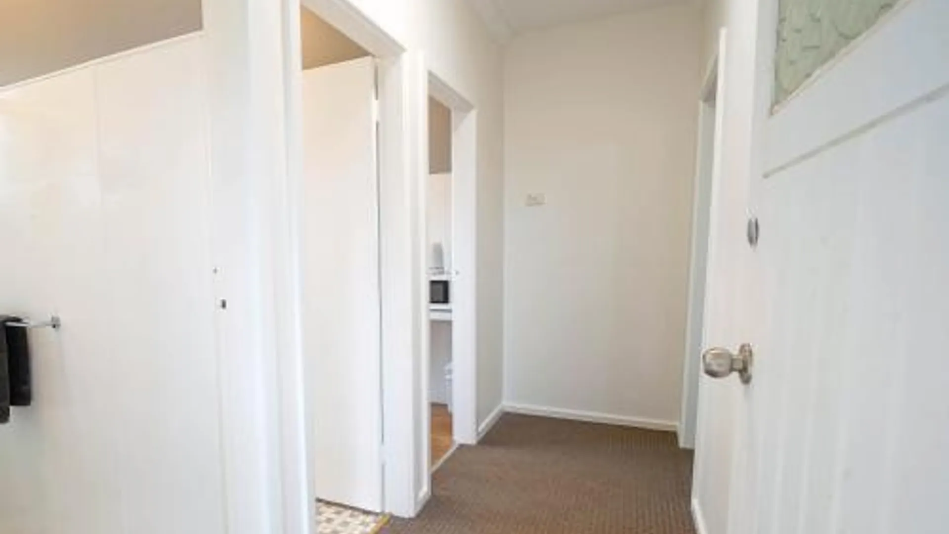 쿠달 The Platypus Accommodation & Cafe 호텔 레스토랑