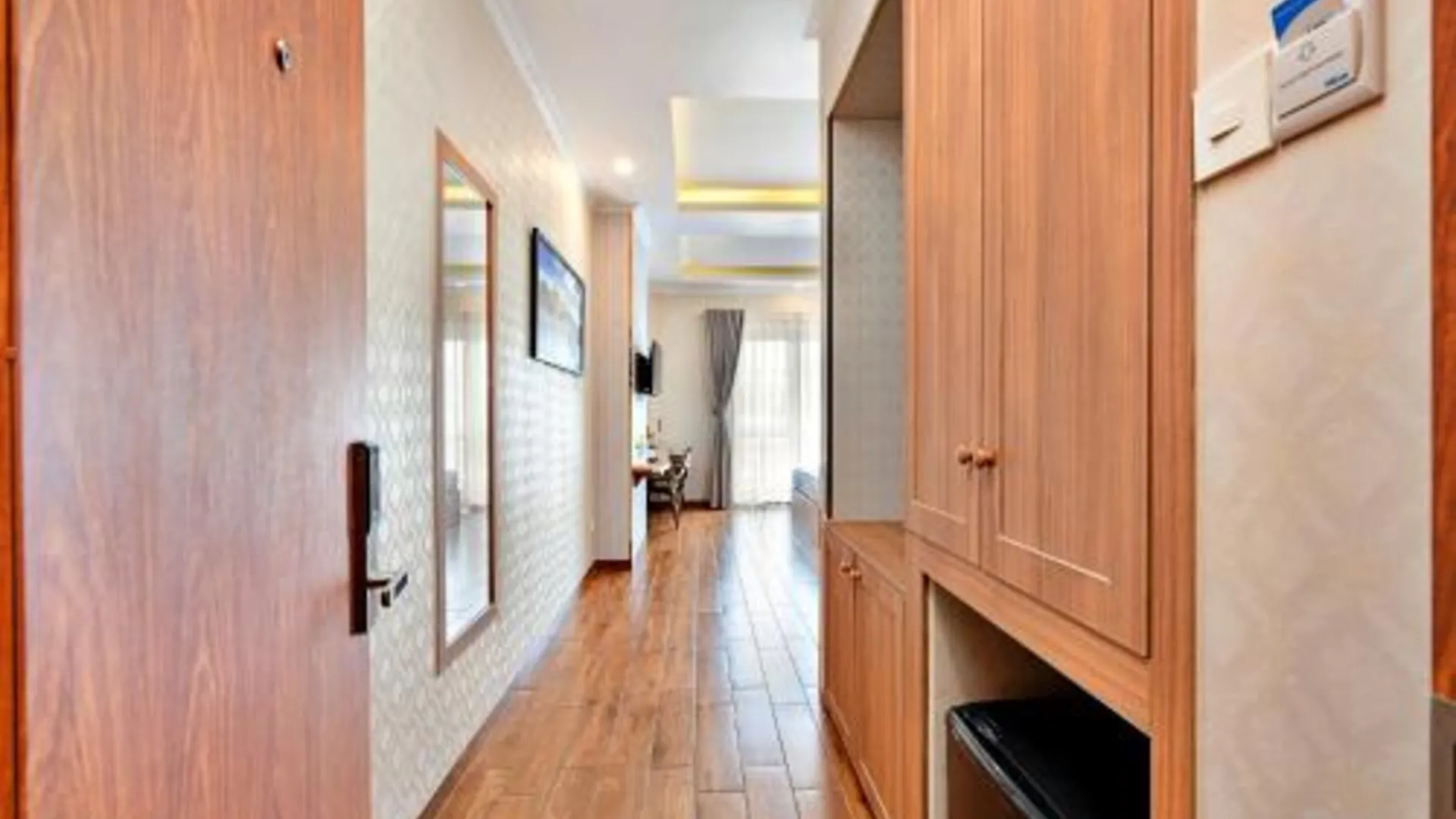 호치민 루나 호텔 사이공 센터 3성급 호텔 외관