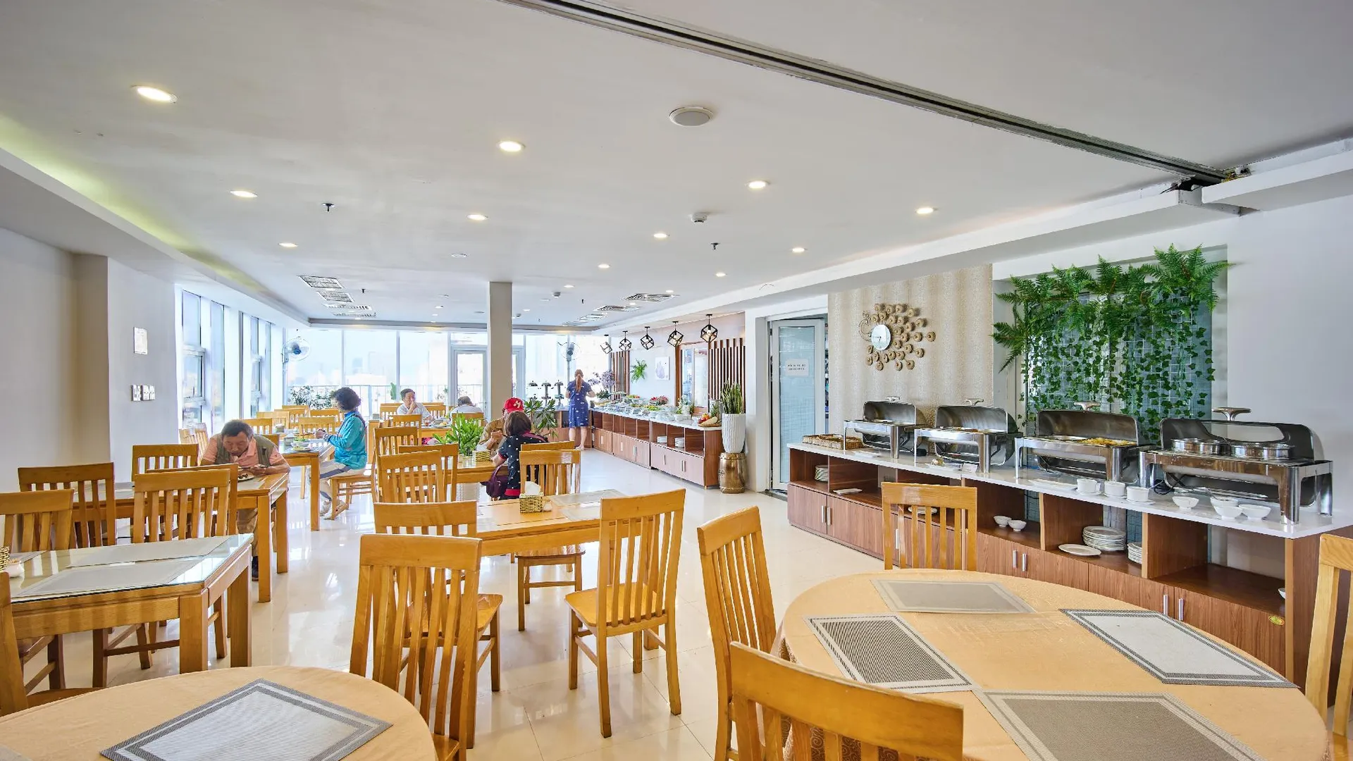 다낭 골든 라이트 호텔 4성급 호텔 외관