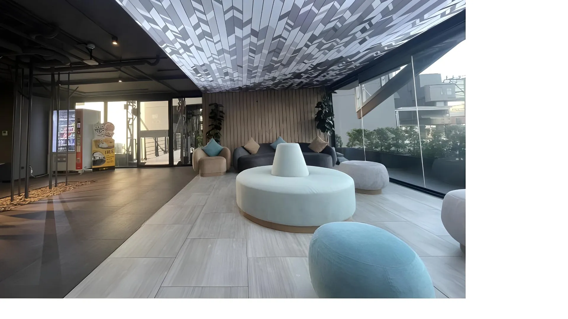 방콕 쿠 호텔 3성급 호텔 부대시설