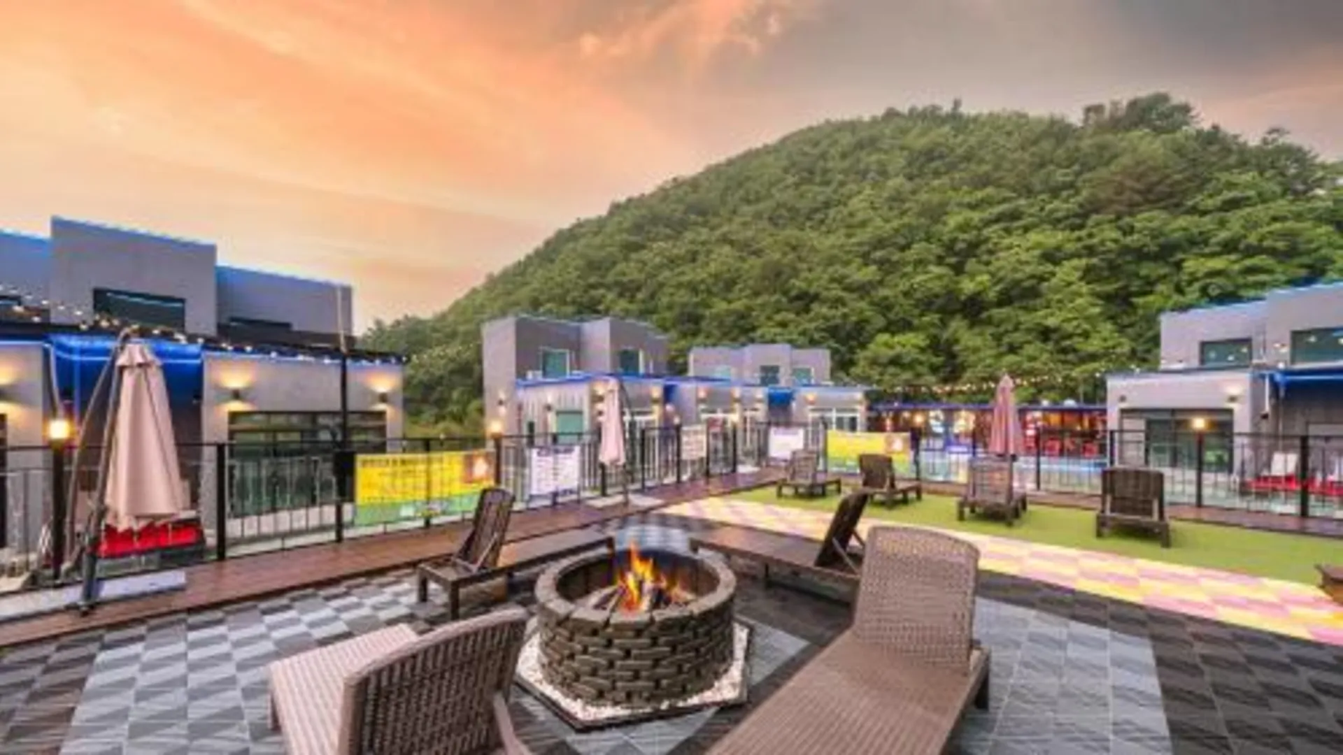 춘천 남이섬 몰디브 준원마을 펫프렌들리 펜션 4성급 게스트하우스 로비