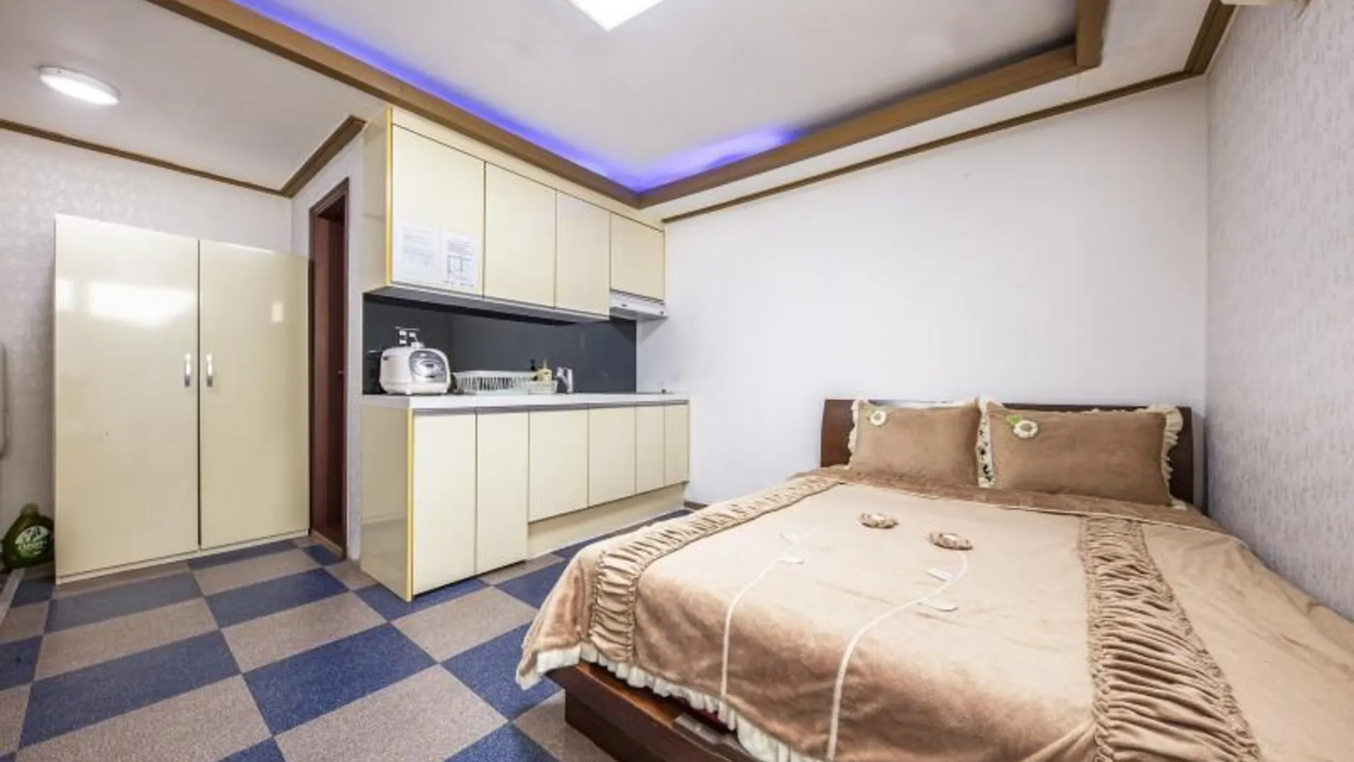 대전 금산 하양까망펜션 1성급 게스트하우스 스위트룸