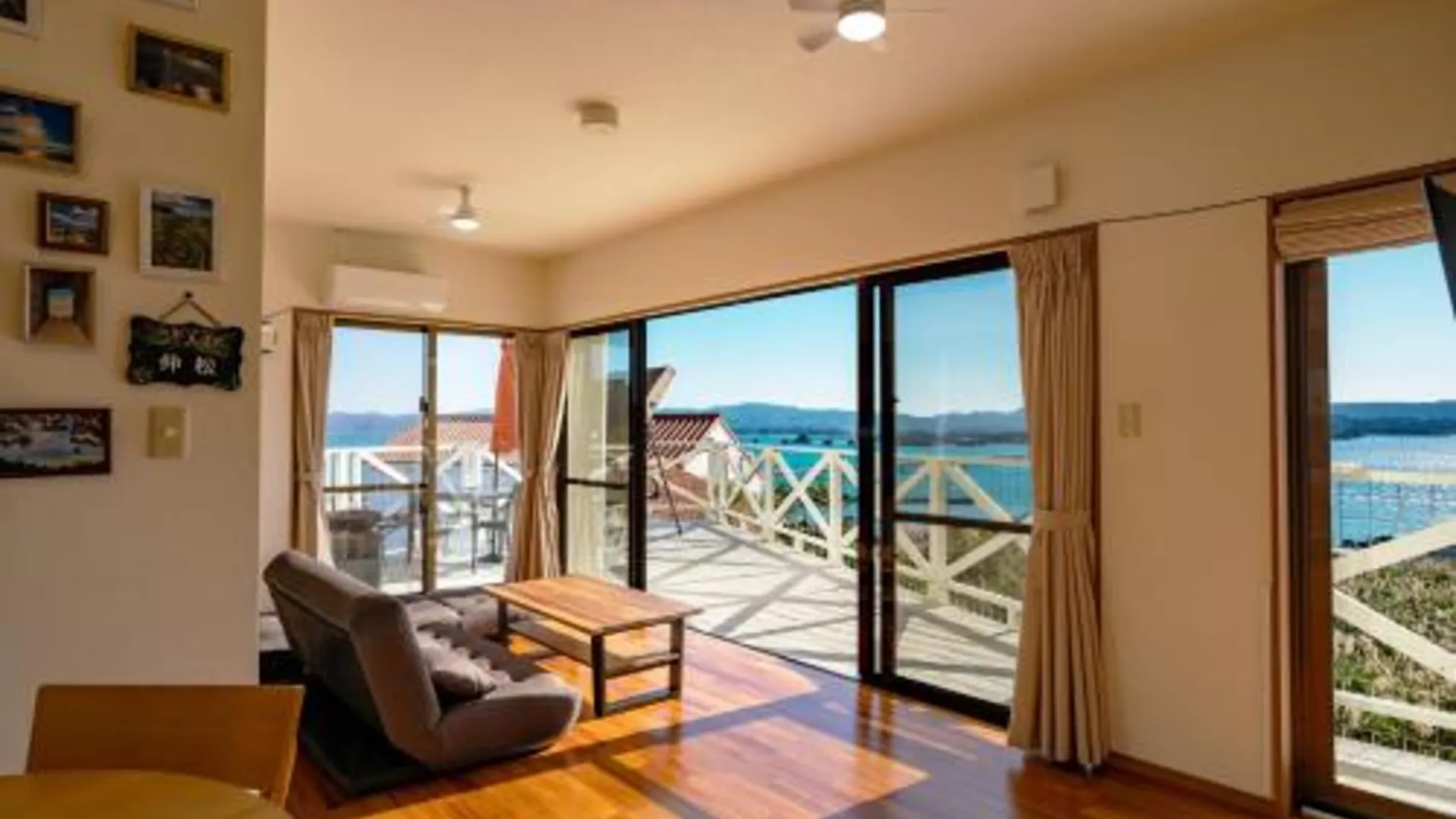 오키나와 본섬 ペンションパシフィカ古宇利 3성급 호텔 로비