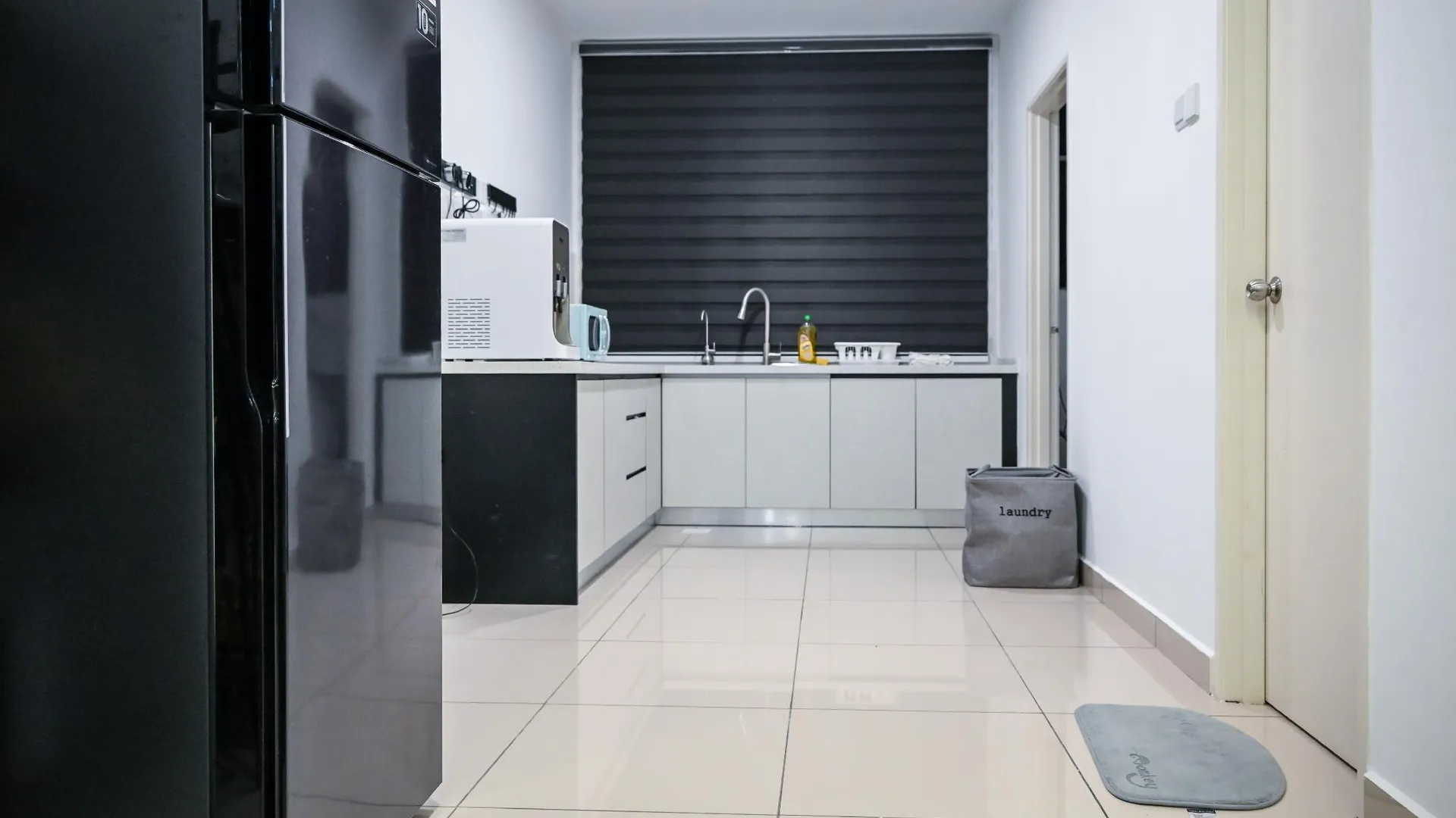 데사루 탄중 발라우의 프라이빗 하우스 (170m², 침실 4개, 프라이빗 욕실 3개) 3성급 싱글룸 수영장