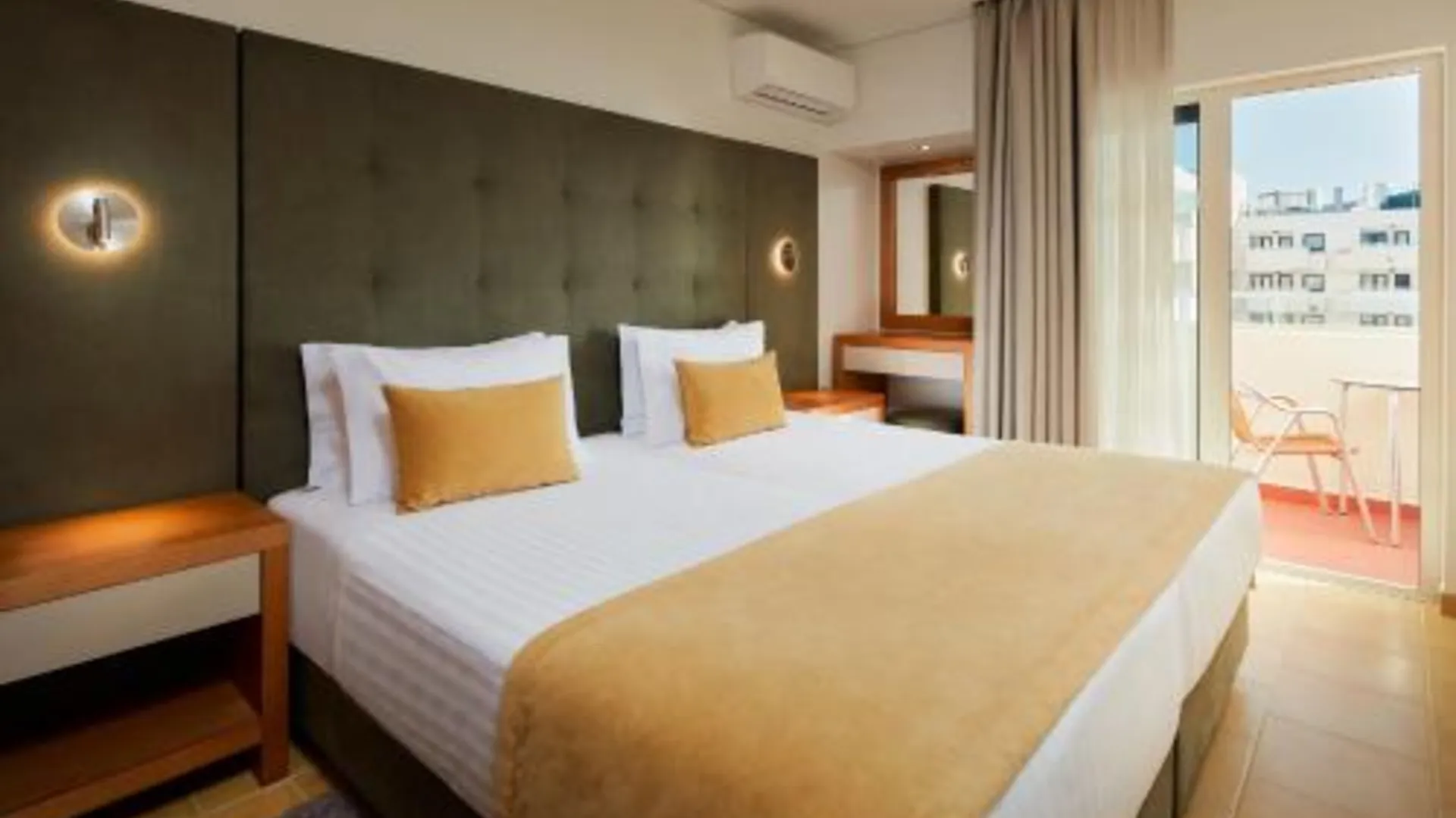 알부페이라 Albufeira Sol Hotel & Spa 4성급 호텔 스위트룸