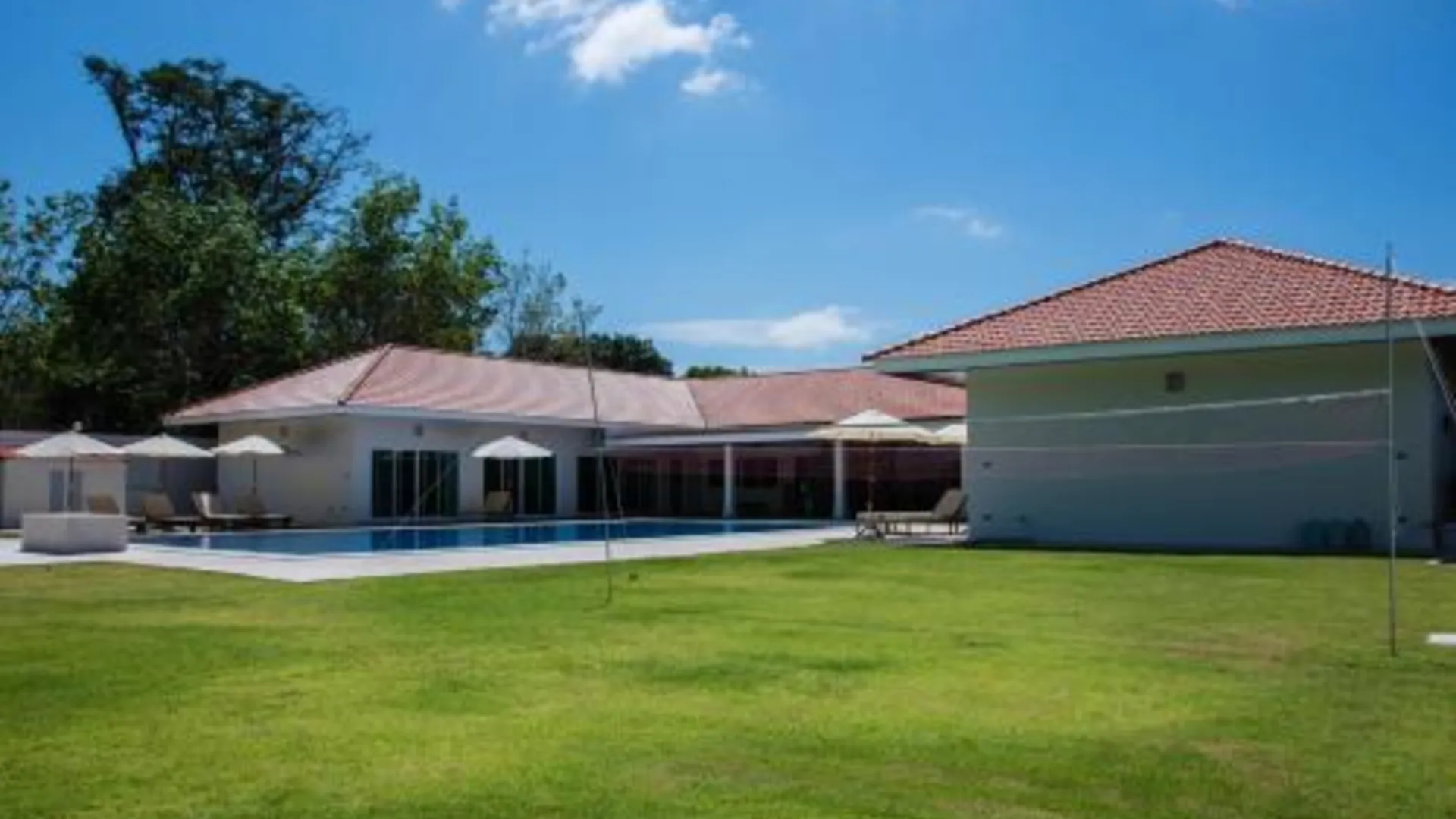 푸켓 빌라 타 마프라오 4성급 호텔 외관