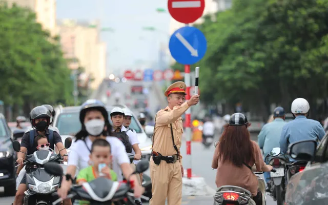 Hành vi cản trở giao thông đường bộ sẽ bị xử phạt như thế nào?