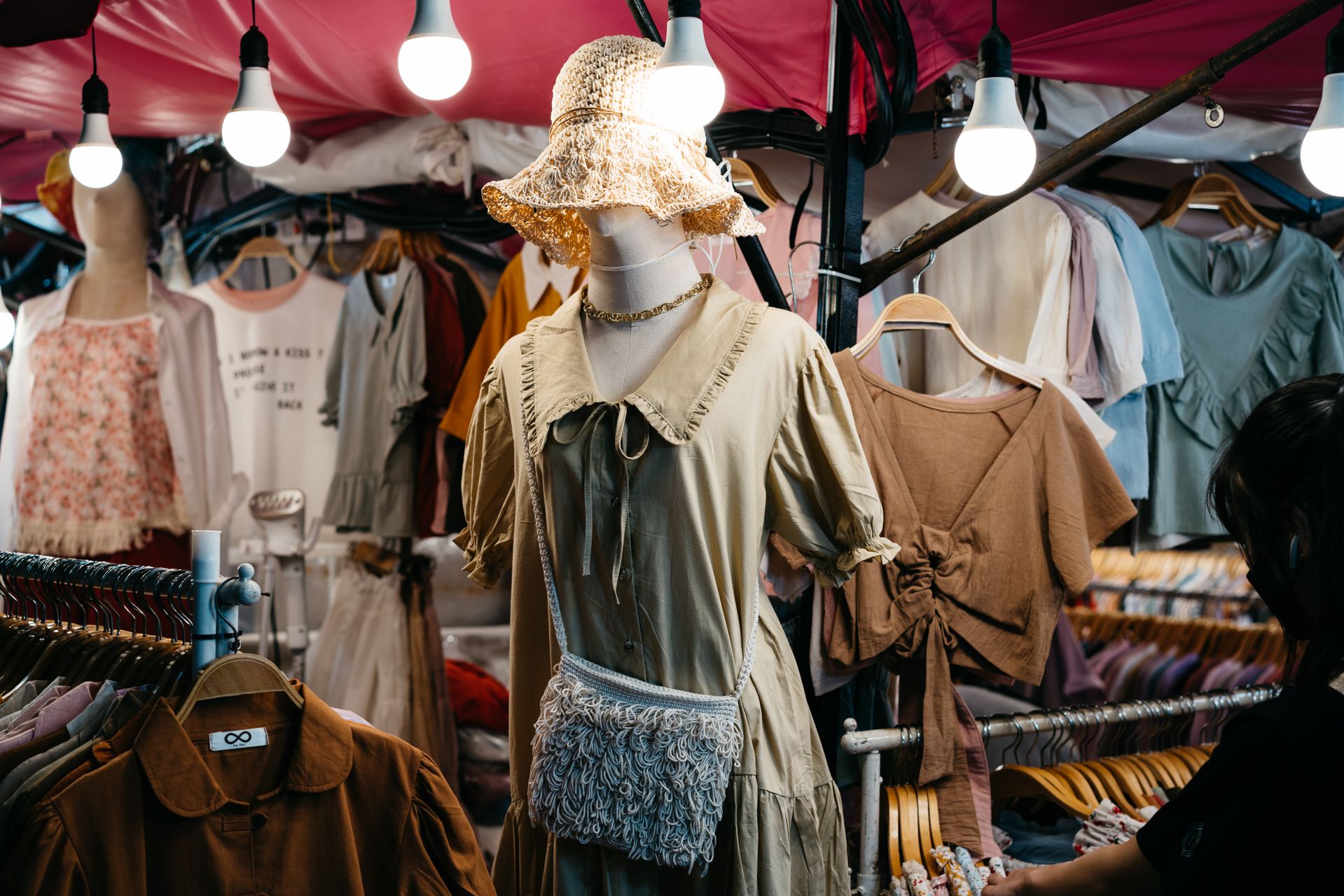 Dressing Consciously: A Guide to Building an Ethical and Sustainable Wardrobe