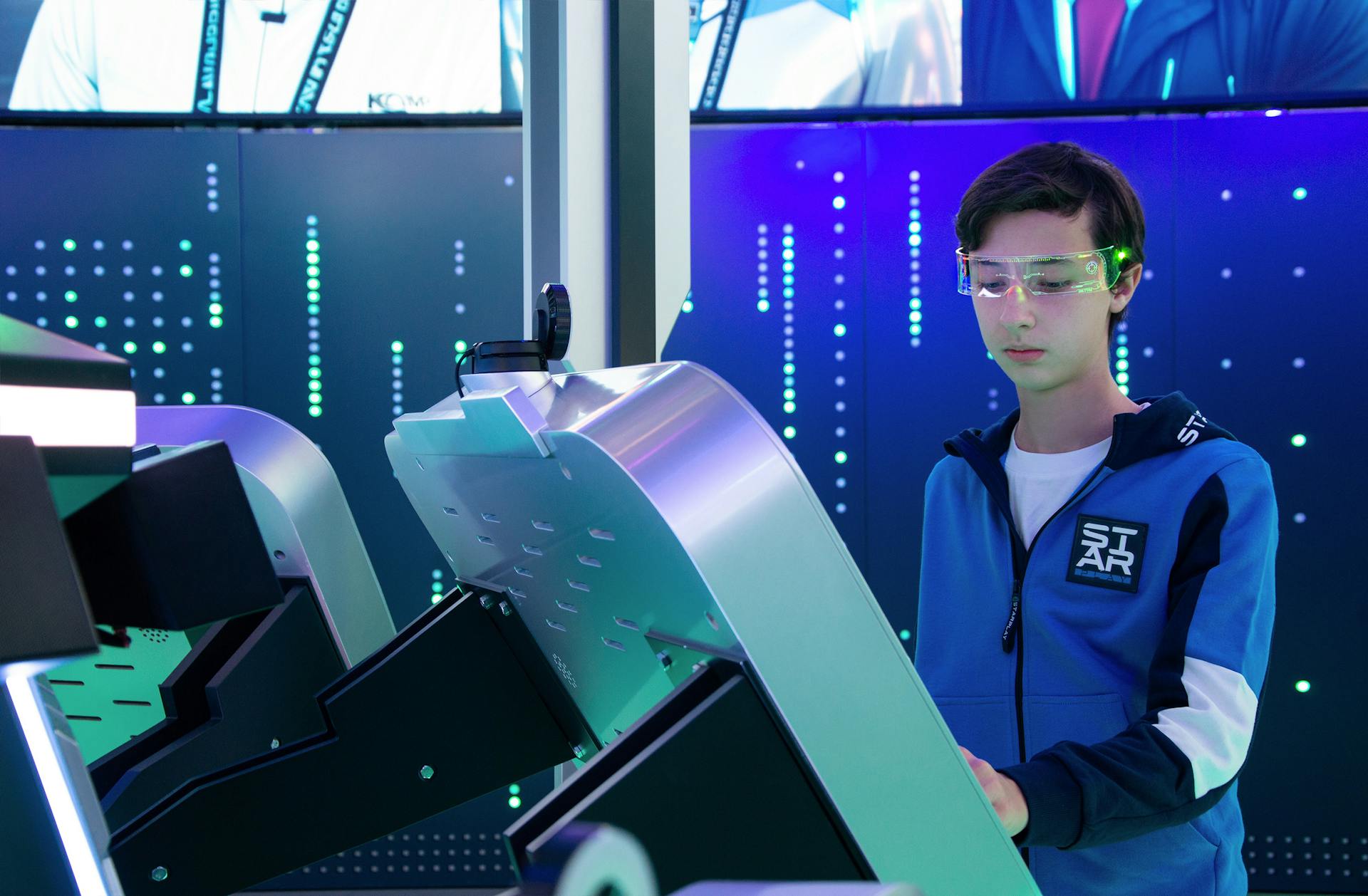 Augmented Reality Goes Mainstream: Beyond Gaming to Everyday Life