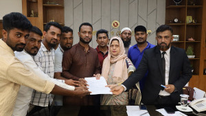 দিঘীরপাড়ের চার দফা দাবি বাস্তবায়নে ডিসির কাছে স্মারকলিপি