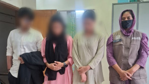 গভীর সম্পর্কের টানে ঘরছাড়া, উদ্ধার দুই কিশোরী