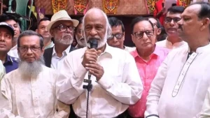 দুর্গাপূজা নির্যাতিত মানুষের পাশে দাঁড়ানোর শিক্ষা দেয়: মঈন খান