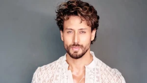 টাইগার শ্রফকে লক্ষ্য করে গুলি