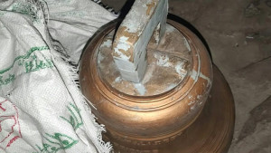 চার্চের ৭০ কেজি ঘণ্টা চুরিতে গ্রেপ্তার ৪