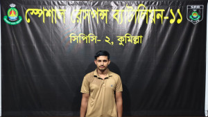 কুমিল্লায় অস্ত্র তৈরির কারিগর আটক: অবৈধ বন্দুক-গুলি উদ্ধার