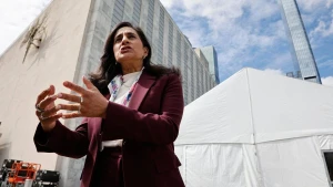 কানাডার উত্তরাঞ্চলের নিরাপত্তা নিয়ে সতর্ক করলেন পররাষ্ট্রমন্ত্রী