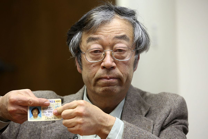 Dorian Nakamoto, một người Mỹ gốc Nhật sống ở California, Mỹ có tên khai sinh là Satoshi Nakamoto. Ông từng là một nhà vật lý học, trước đó là một kỹ sư hệ thống còn sau đó là kỹ sư máy tính cho các tập đoàn tài chính. Tuy nhiên ông đã phủ định mọi sự liên quan của mình tới đồng tiền ảo Bitcoin.