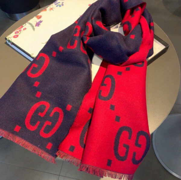 Khăn hiệu dạ Gucci 2 màu siêu cấp