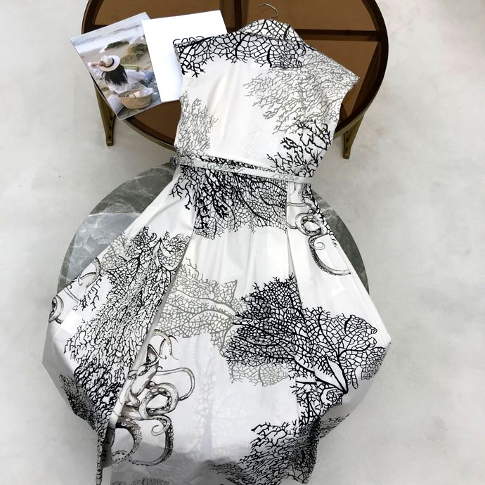 Dior 💝 Giá sản... - Cho thuê váy thiết kế chính hãng Hà Nội | Facebook