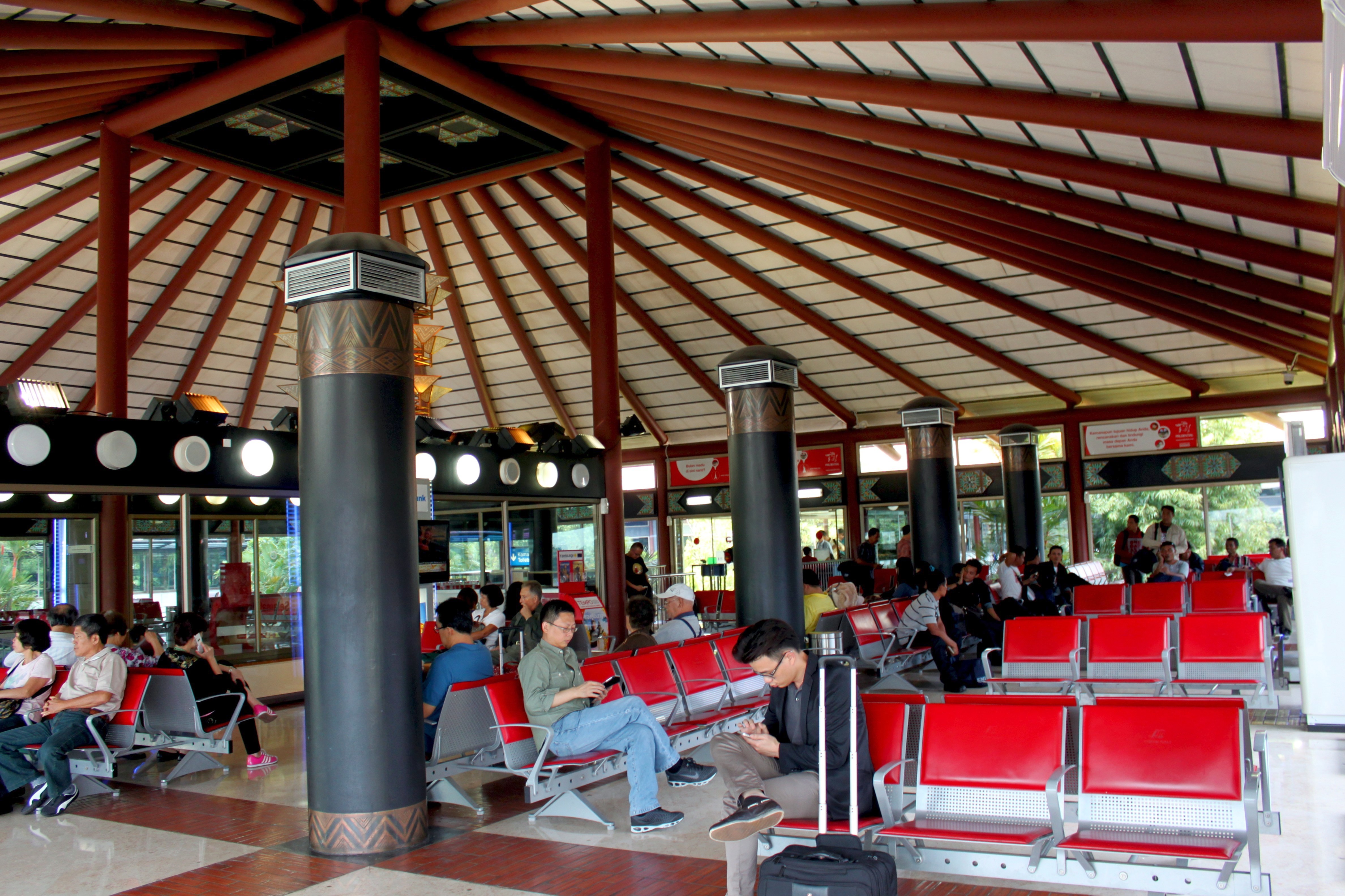 Airport Tax Bandara Soekarno-Hatta Naik Per 1 Maret 2018
