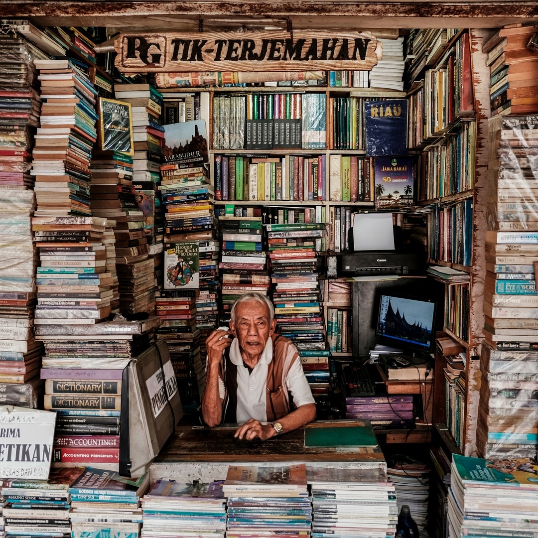 Surga pecinta buku di Pasar Buku Palasari