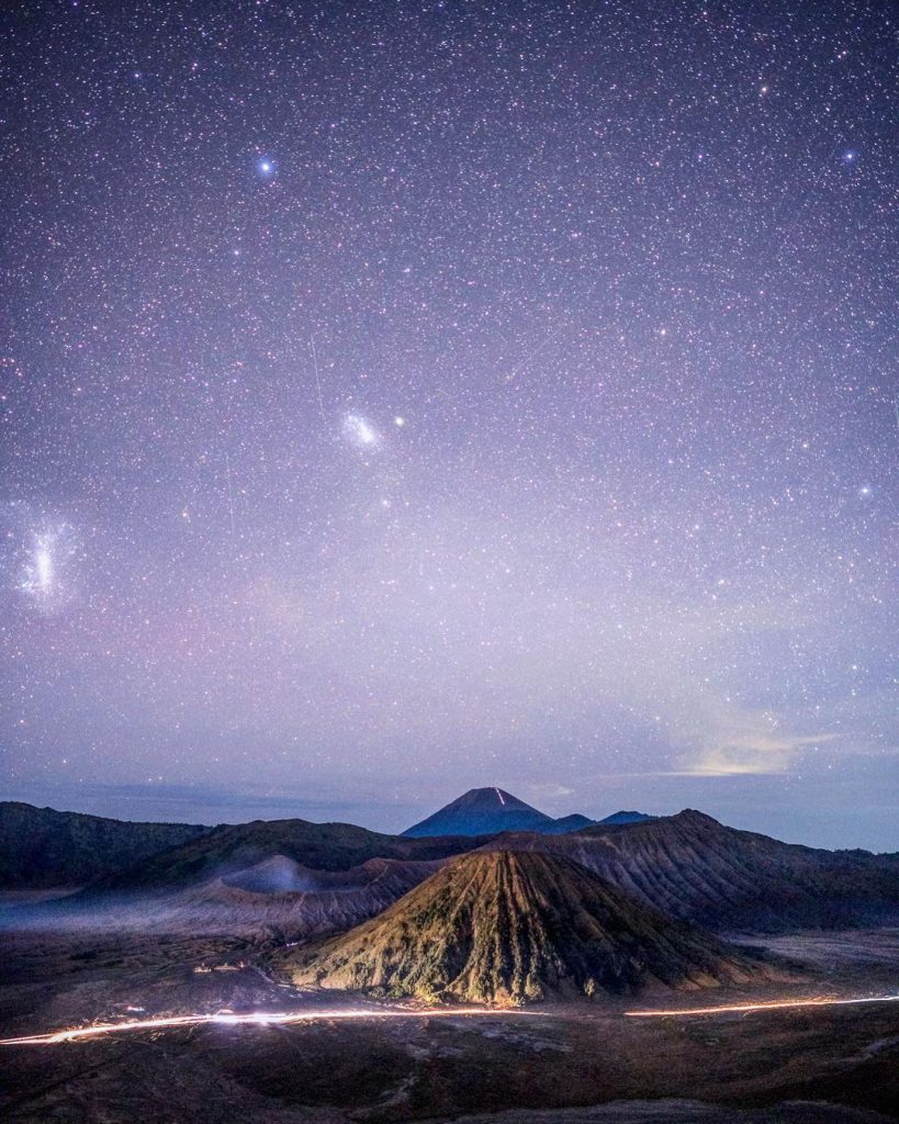 10 Tempat Stargazing Terbaik Di Indonesia Yang Mengagumkan