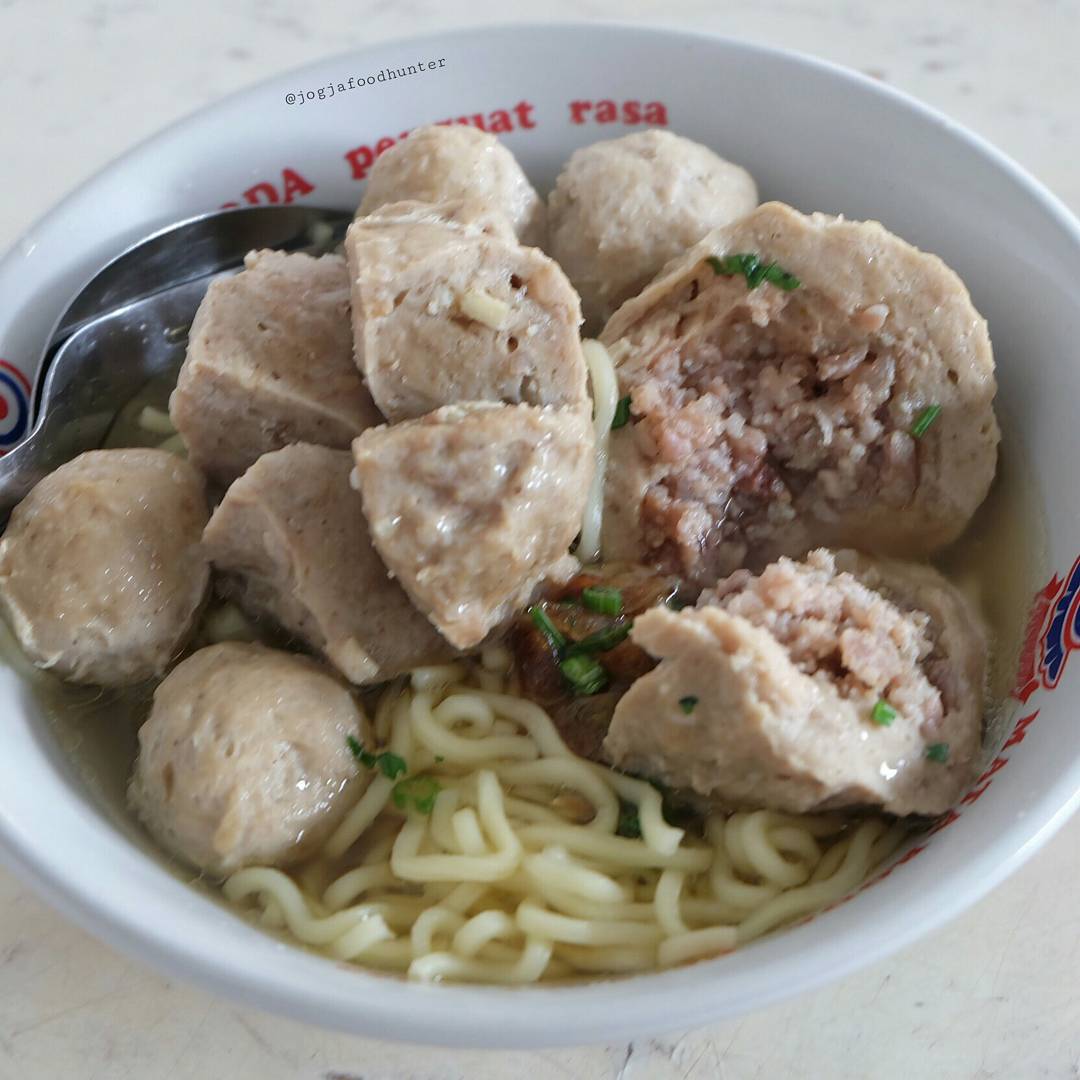 14 Tempat Makan Bakso Enak Di Jogja Yang Harus Kamu Coba