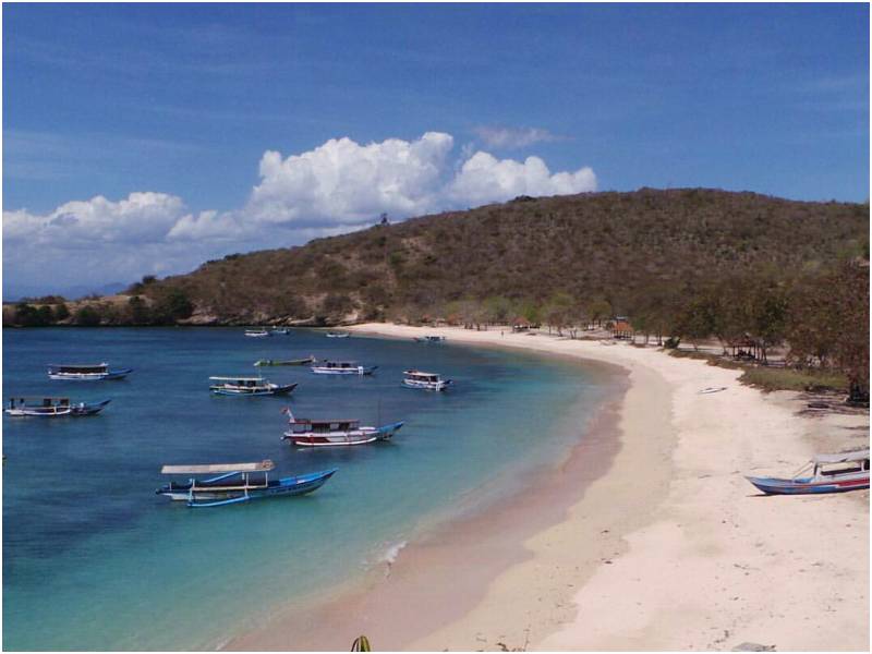 tiket masuk pantai pink lombok Pantai Di Lombok Yang Cantik 13 Destinasi Yang Harus 