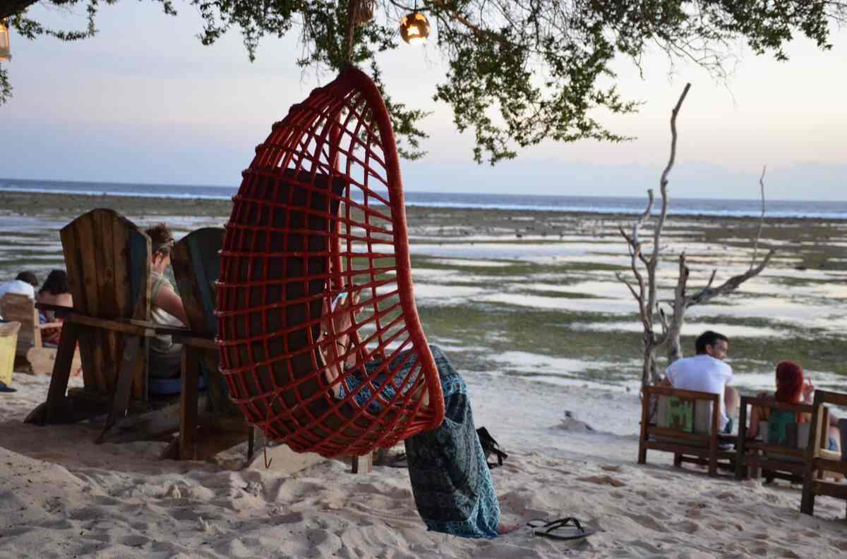 airbnb lombok view pantai
