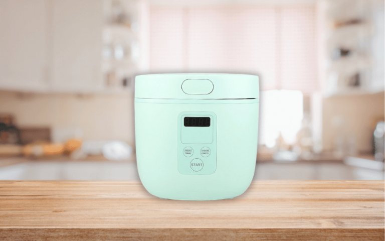 Pastel kitchen appliances rice cooker