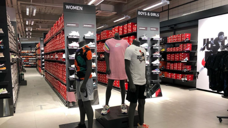 nike women and kids sections