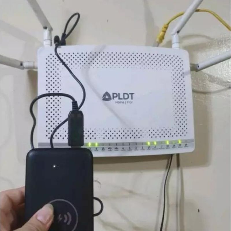 rotational brownout essentials: wifi router to power bank cable