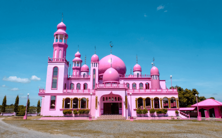 mosques in the philippines pink mosque