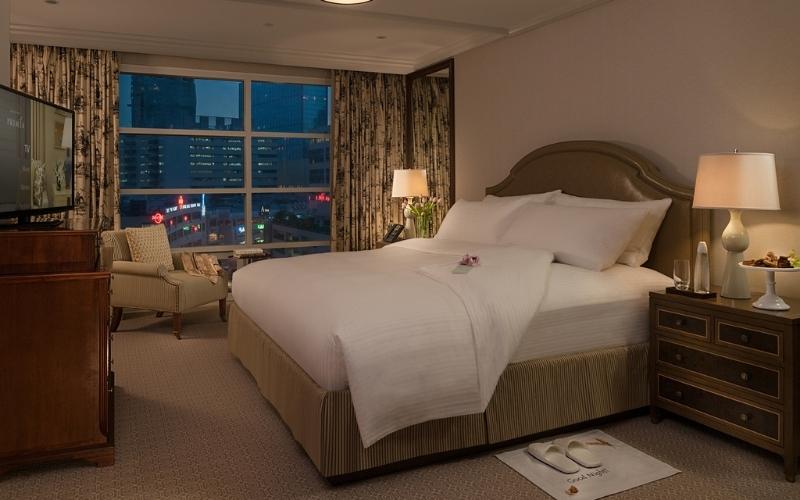 Discovery Primea best luxury hotel in Makati