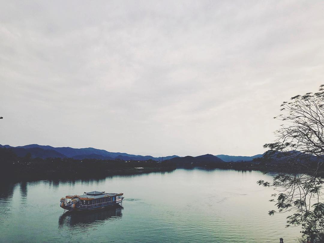 Chiêm ngưỡng sông Hương 