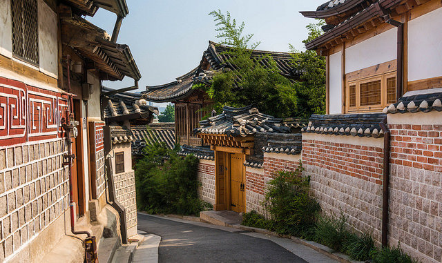 Khu làng cổ Bukcheon Hanok