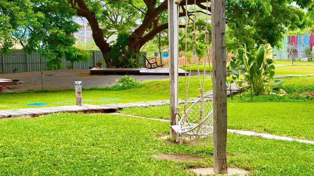 P4 Zone 2 เต็นท์ 2 ท่าน ฟาร์มสุข Glamping