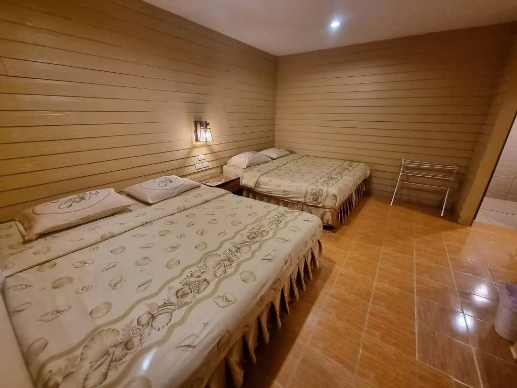 Family 6 Bedrooms H37