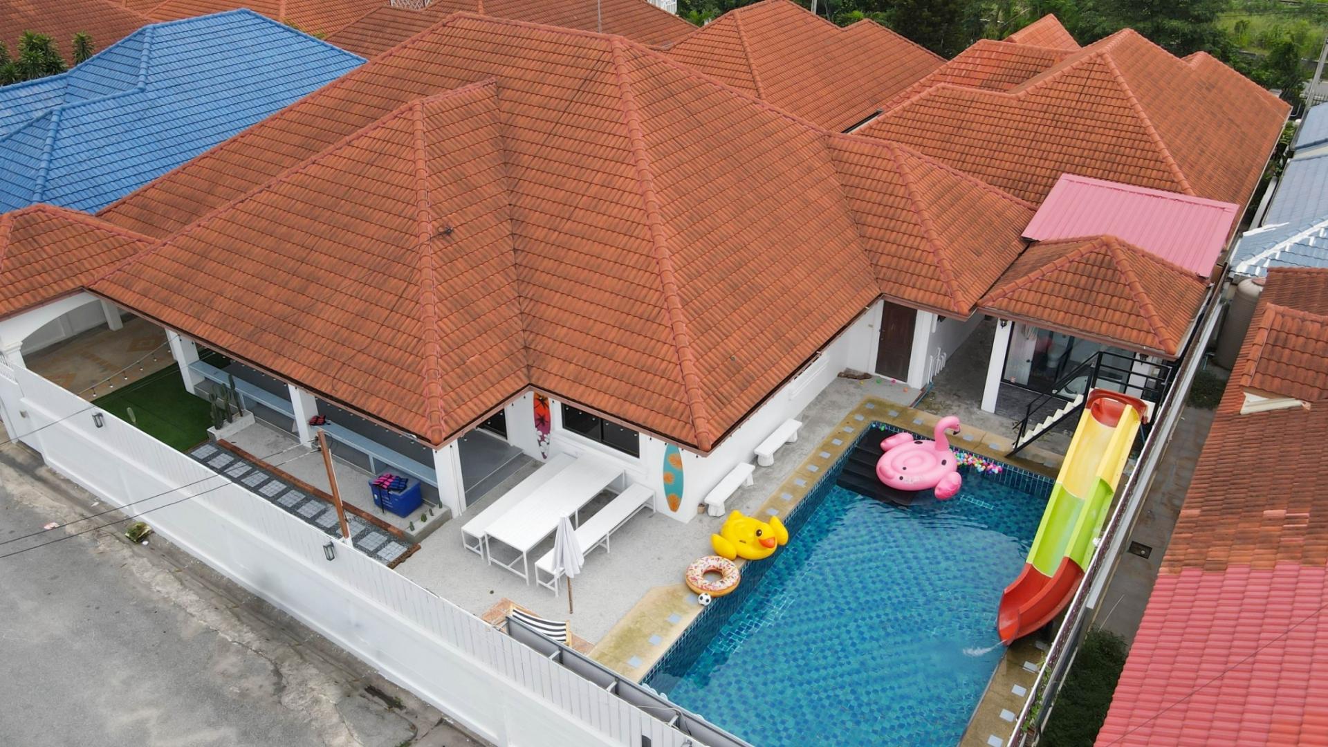 Pinky Pool Villa