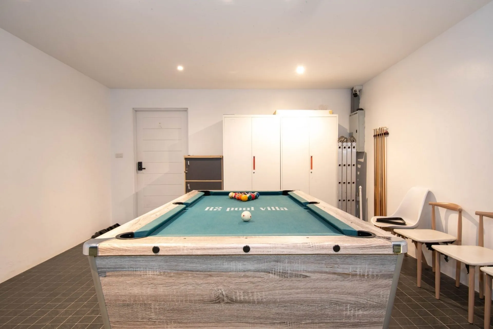 The R2 Poolvilla (little)