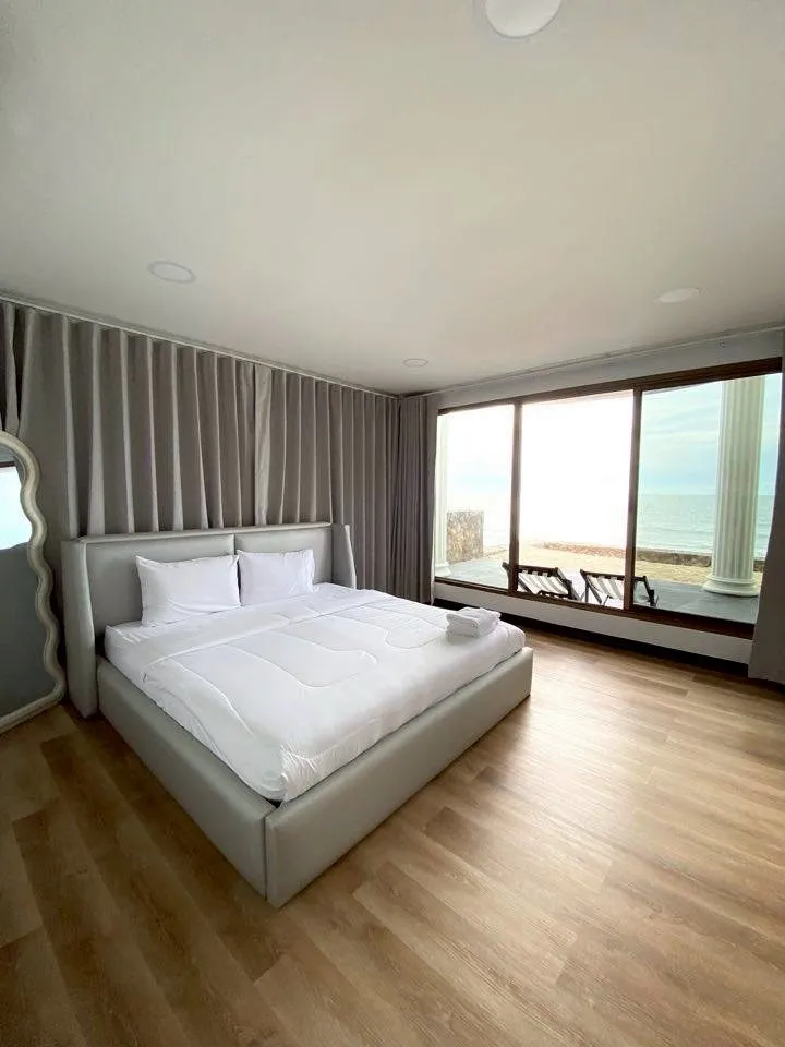 De'Cara Villa @ Cha-am Beach