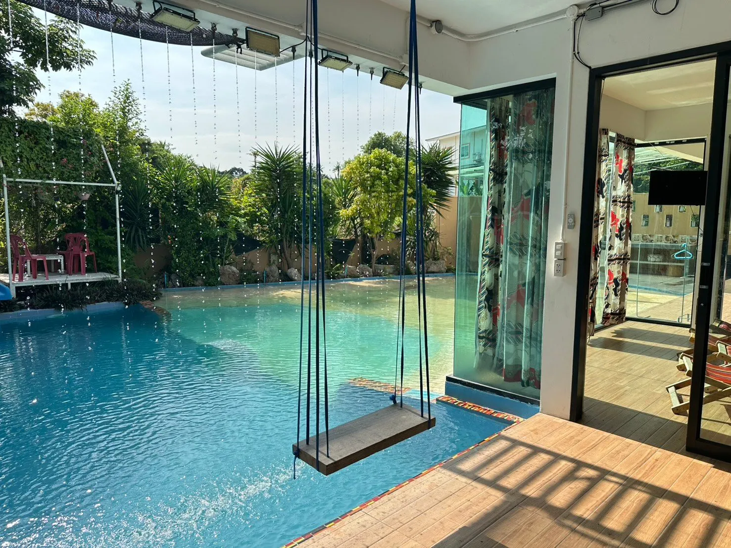 Daiya pool villa
