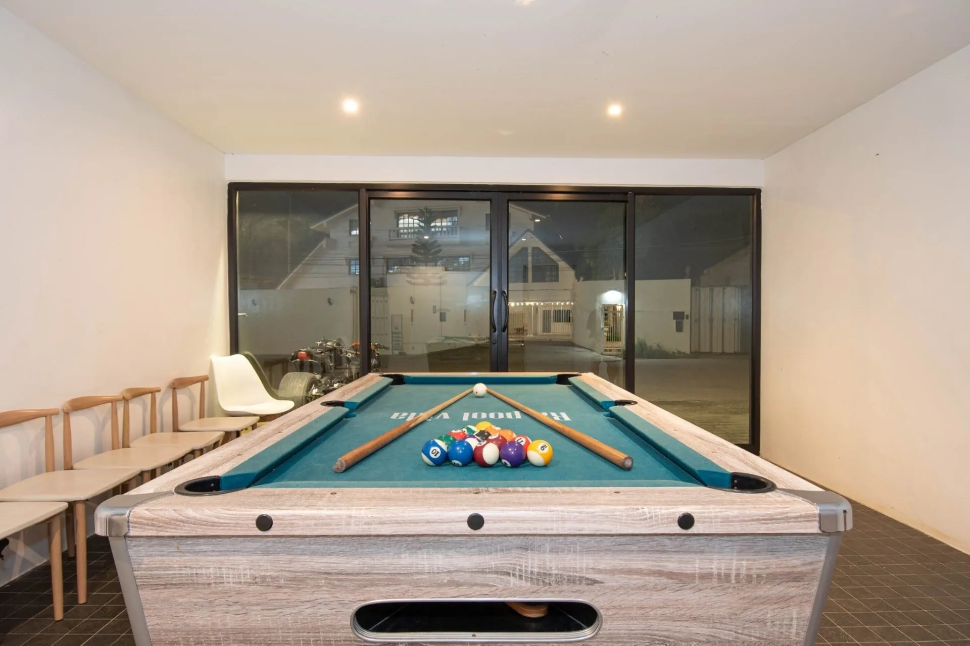 The R2 Poolvilla (little)