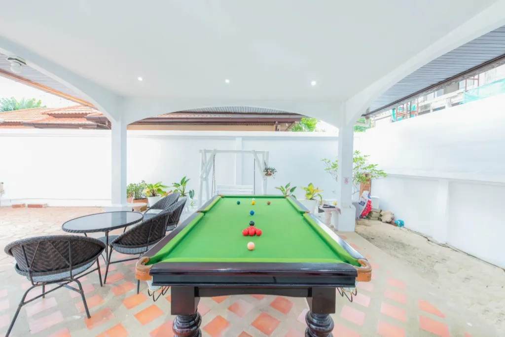 Laila beach pool villa