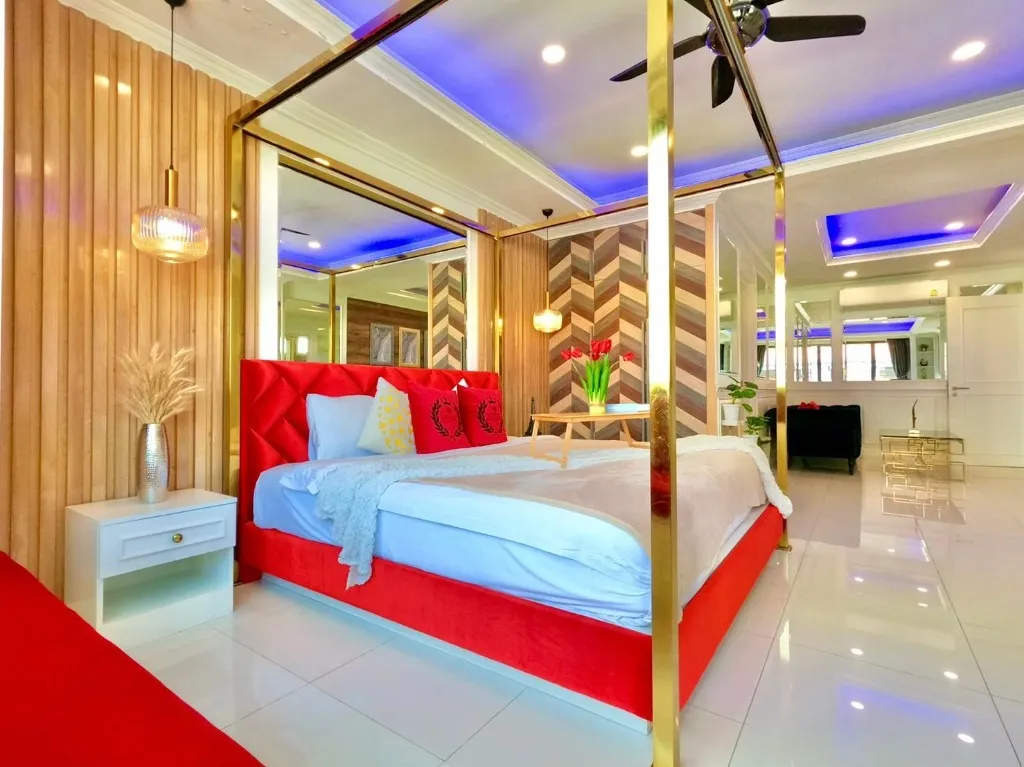 Exquisite pool Villa H