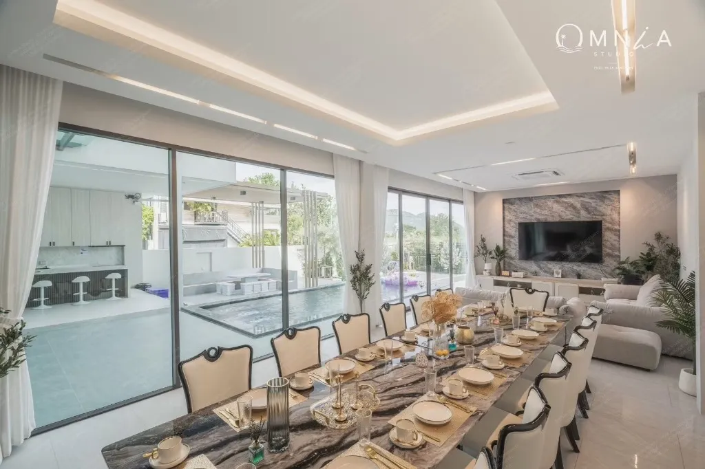 Omnia Studio Pool Villa