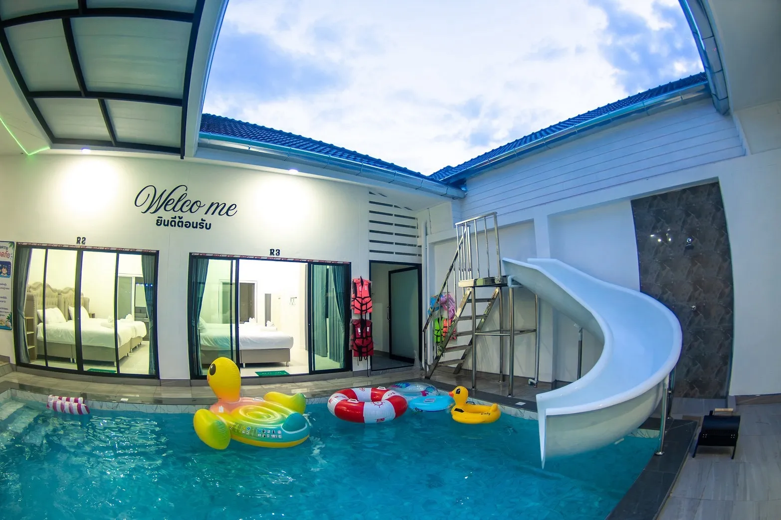 SEANILE POOLVILLA SATTAHIP – BANGSARAY