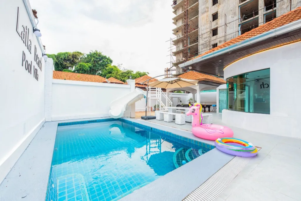 Laila beach pool villa