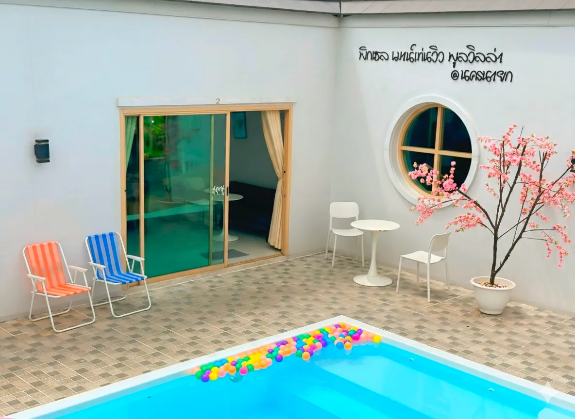 Pixel​ mountain​ view​ pool​villa​