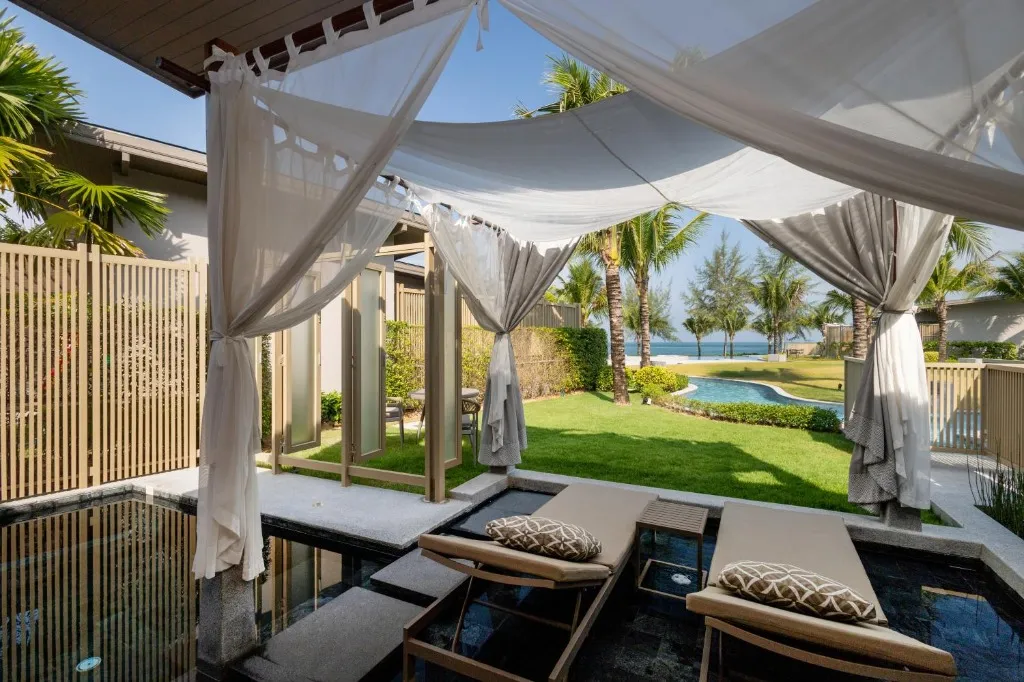 SEAVIEW POOL VILLA ROMANCE
